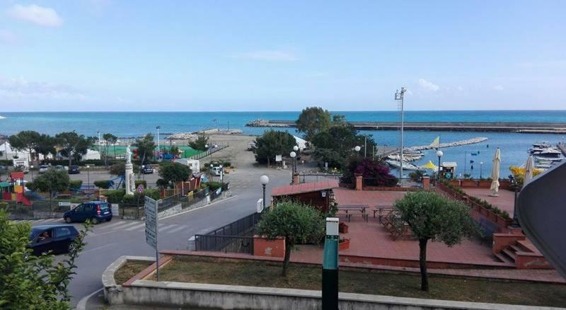 Casa Francesca Lägenhet Marina di Camerota Exteriör bild